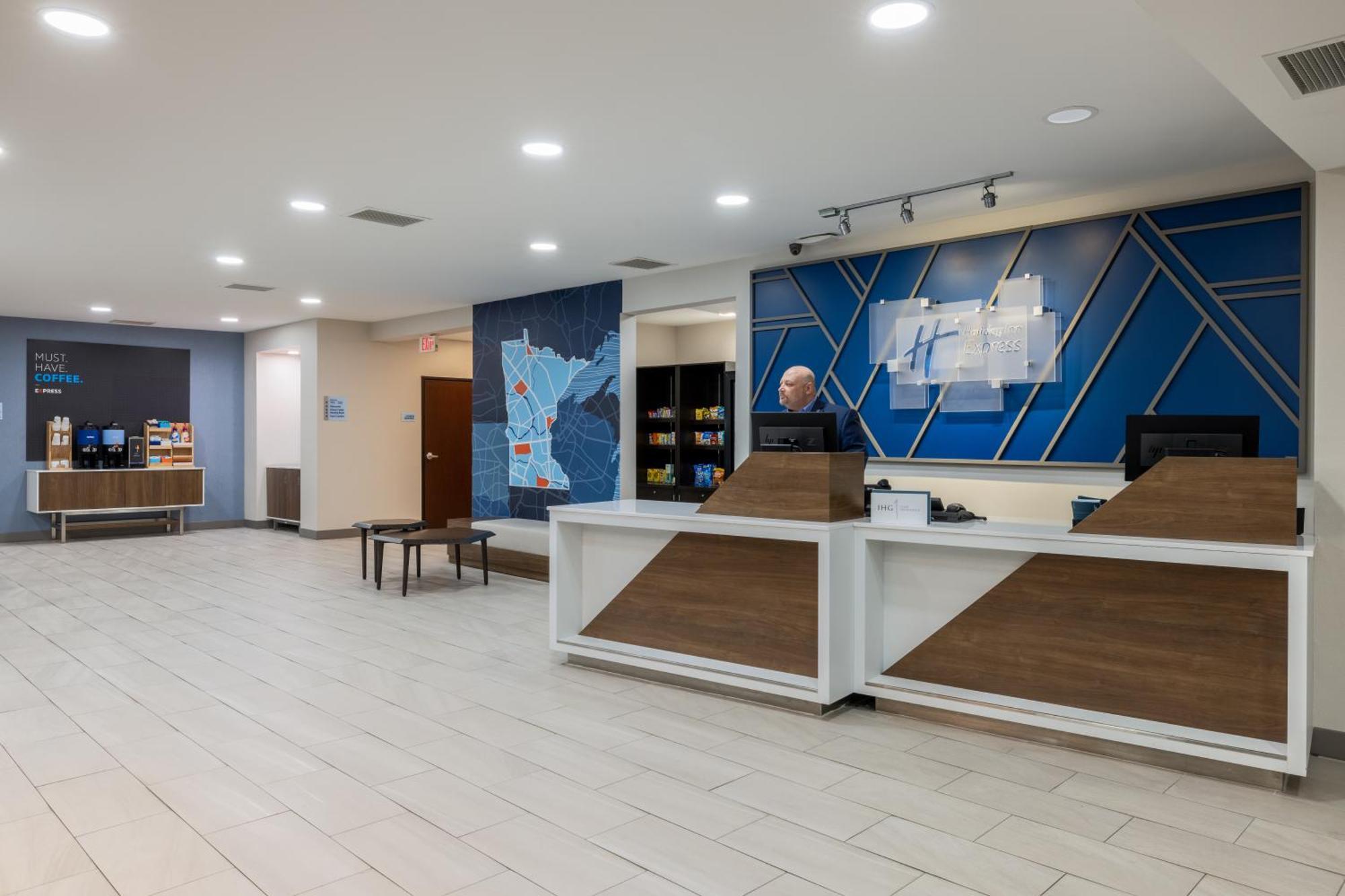 Holiday Inn Express Rochester South - Mayo Area By Ihg Εξωτερικό φωτογραφία